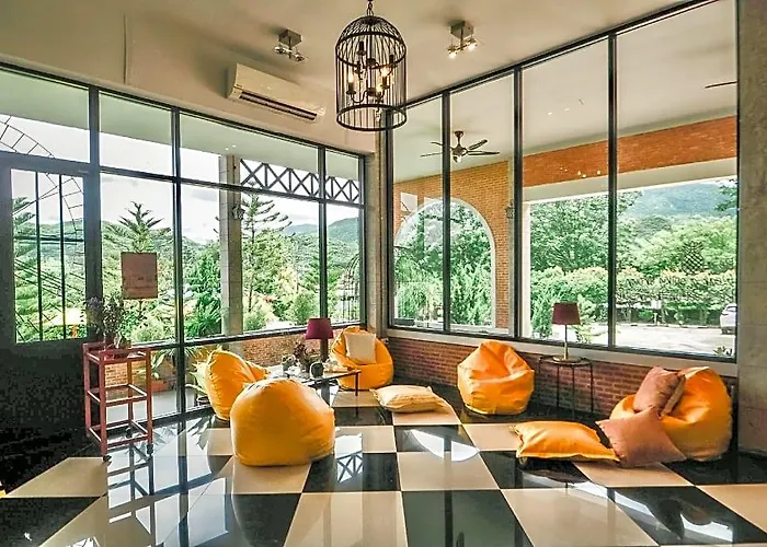 Ashcarya Boutique Hotel