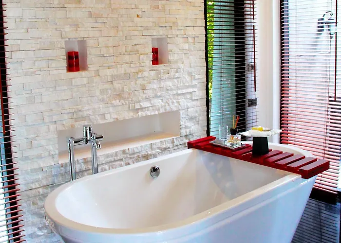 Hotel Ashcarya Boutique Ban Bo (Ratchaburi)