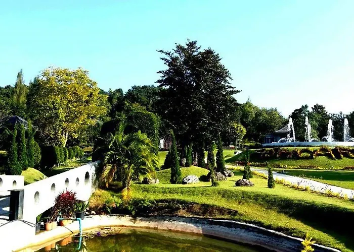 Ashcarya Boutique Hotel 4*